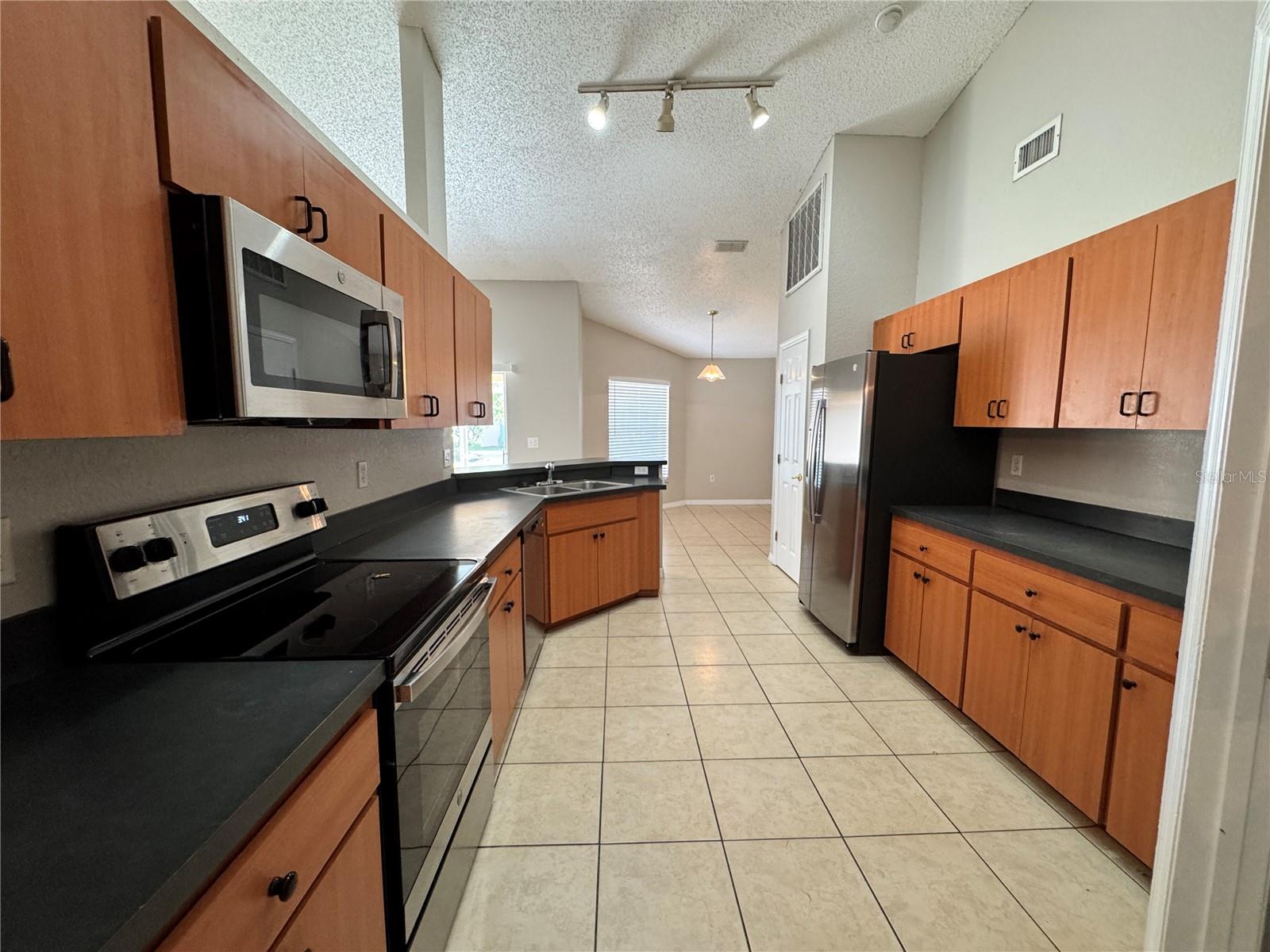 817 HIGHLAND CREST LOOP, LAKE WALES, FL, 33853