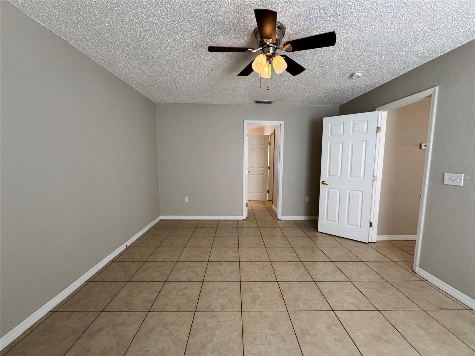 817 HIGHLAND CREST LOOP, LAKE WALES, FL, 33853