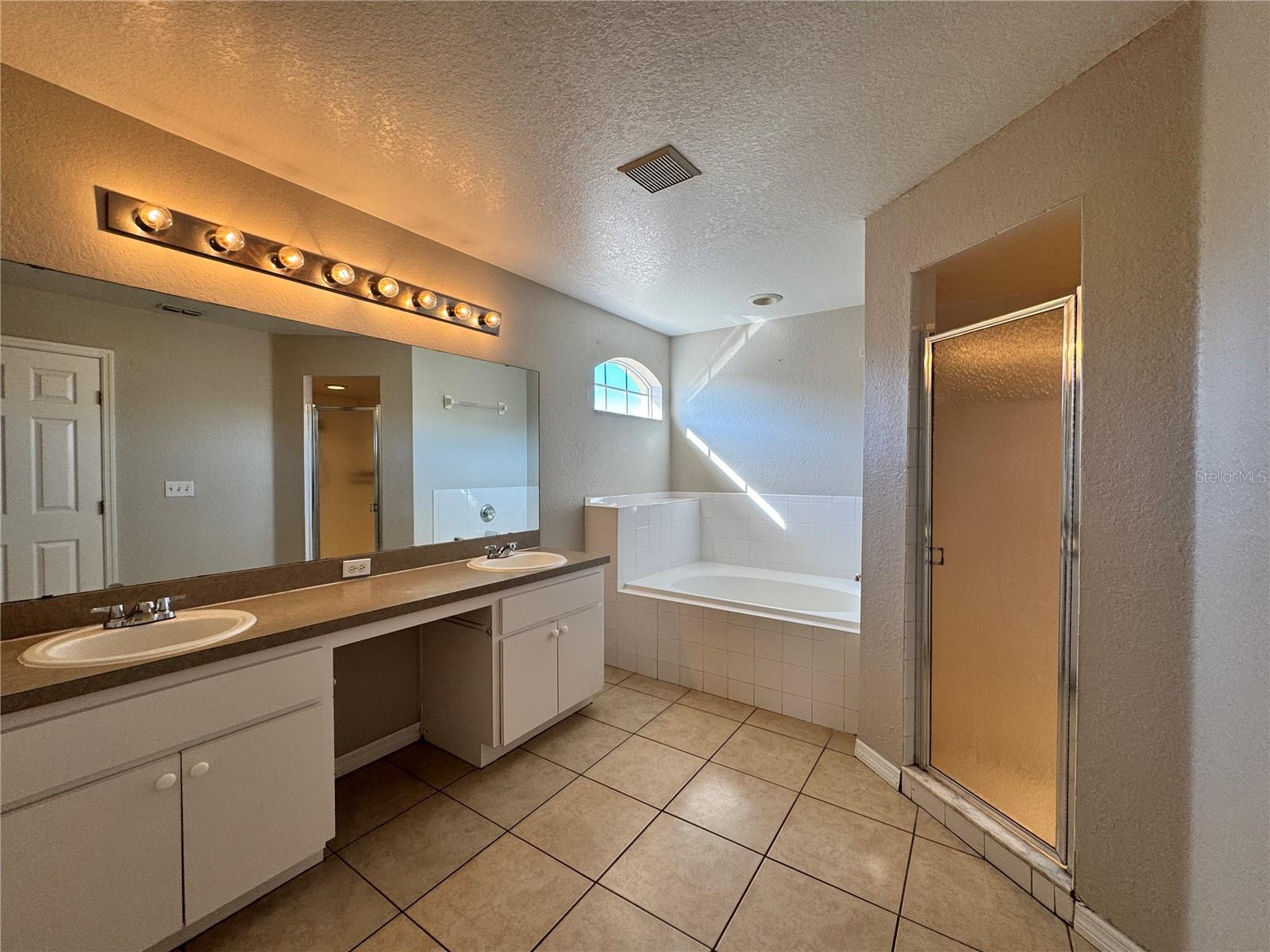 817 HIGHLAND CREST LOOP, LAKE WALES, FL, 33853