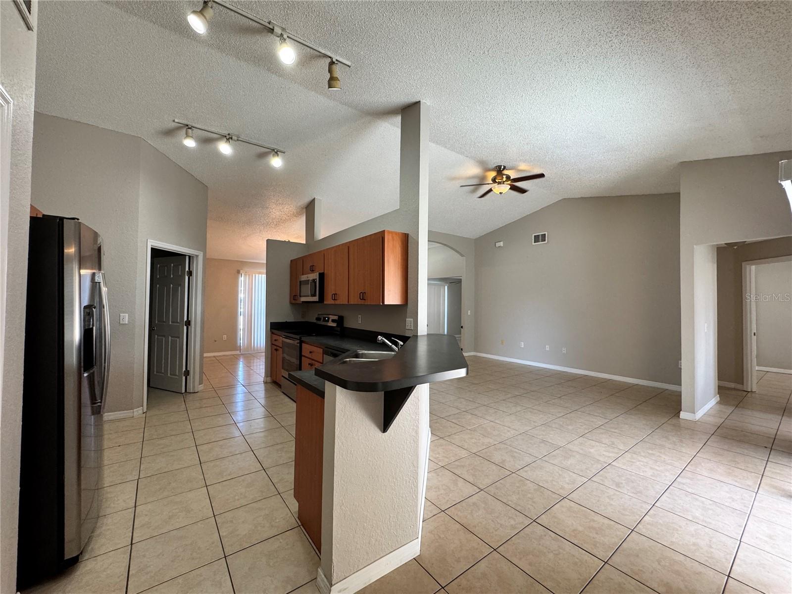 817 HIGHLAND CREST LOOP, LAKE WALES, FL, 33853