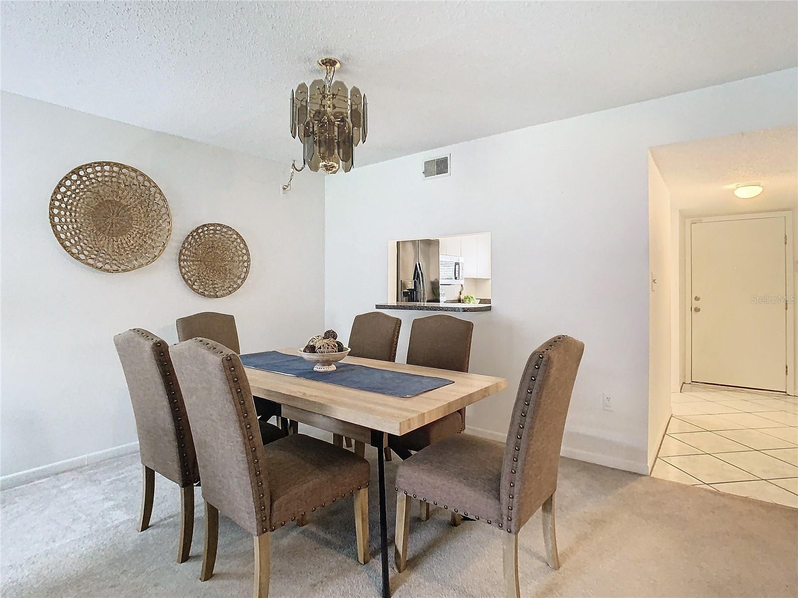 3713 CHAMPAGNE DR #115, TAMPA, FL, 33618