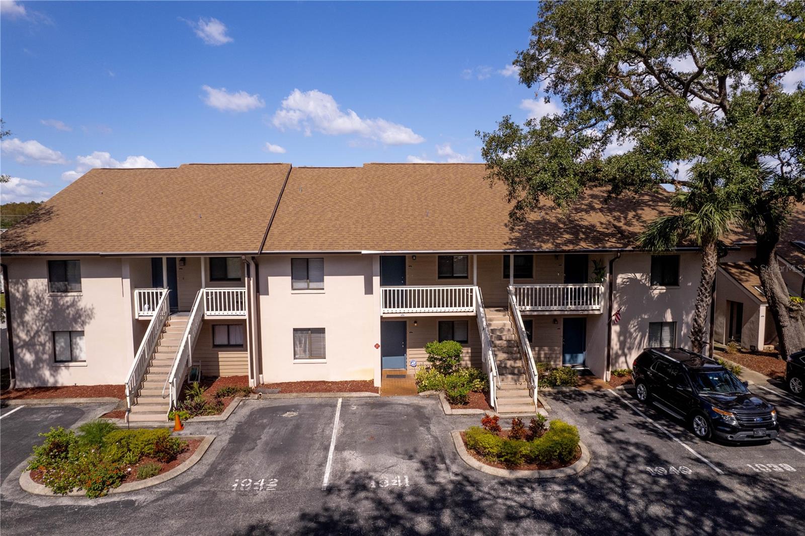 3713 CHAMPAGNE DR #115, TAMPA, FL, 33618