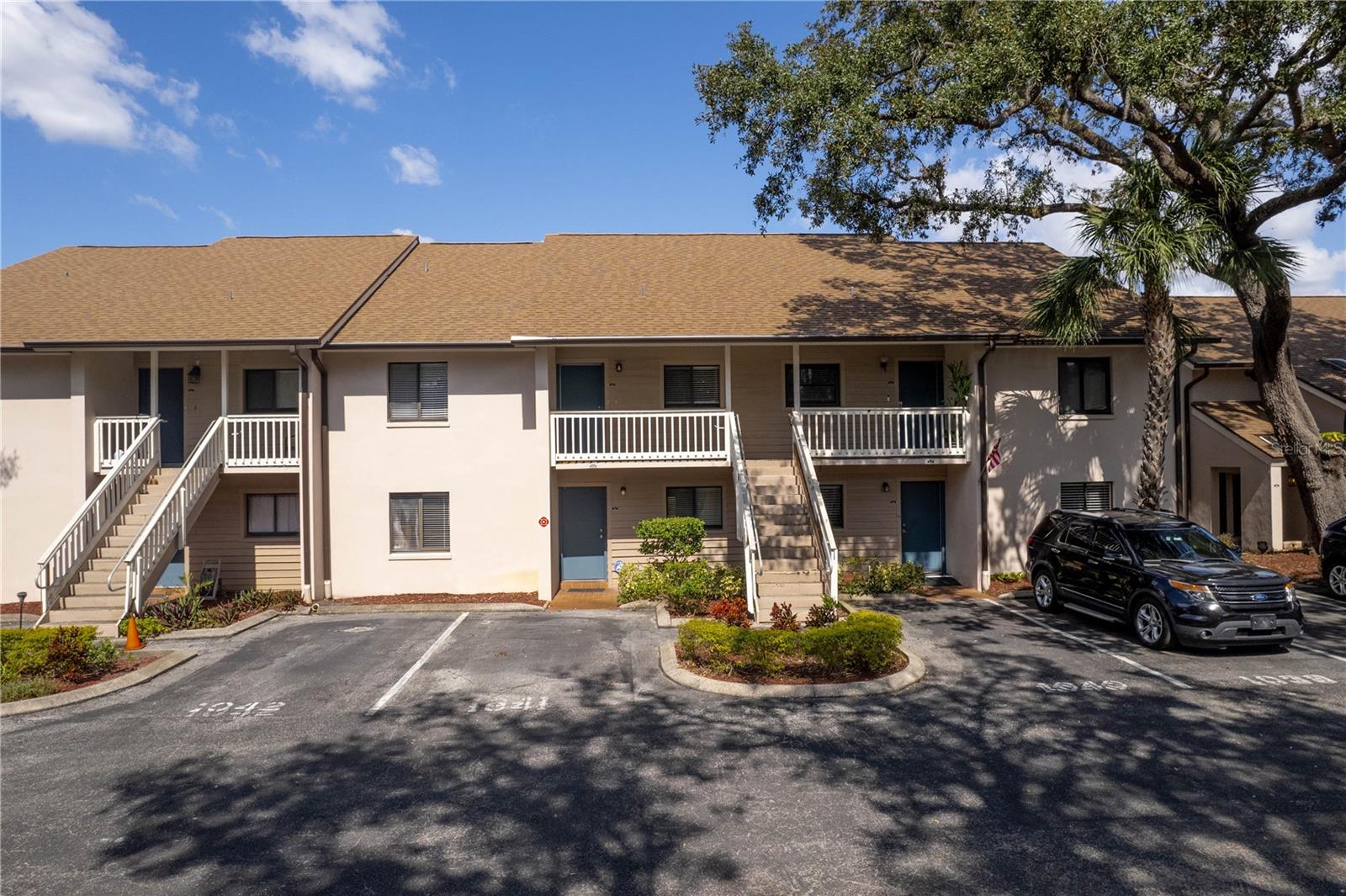 3713 CHAMPAGNE DR #115, TAMPA, FL, 33618