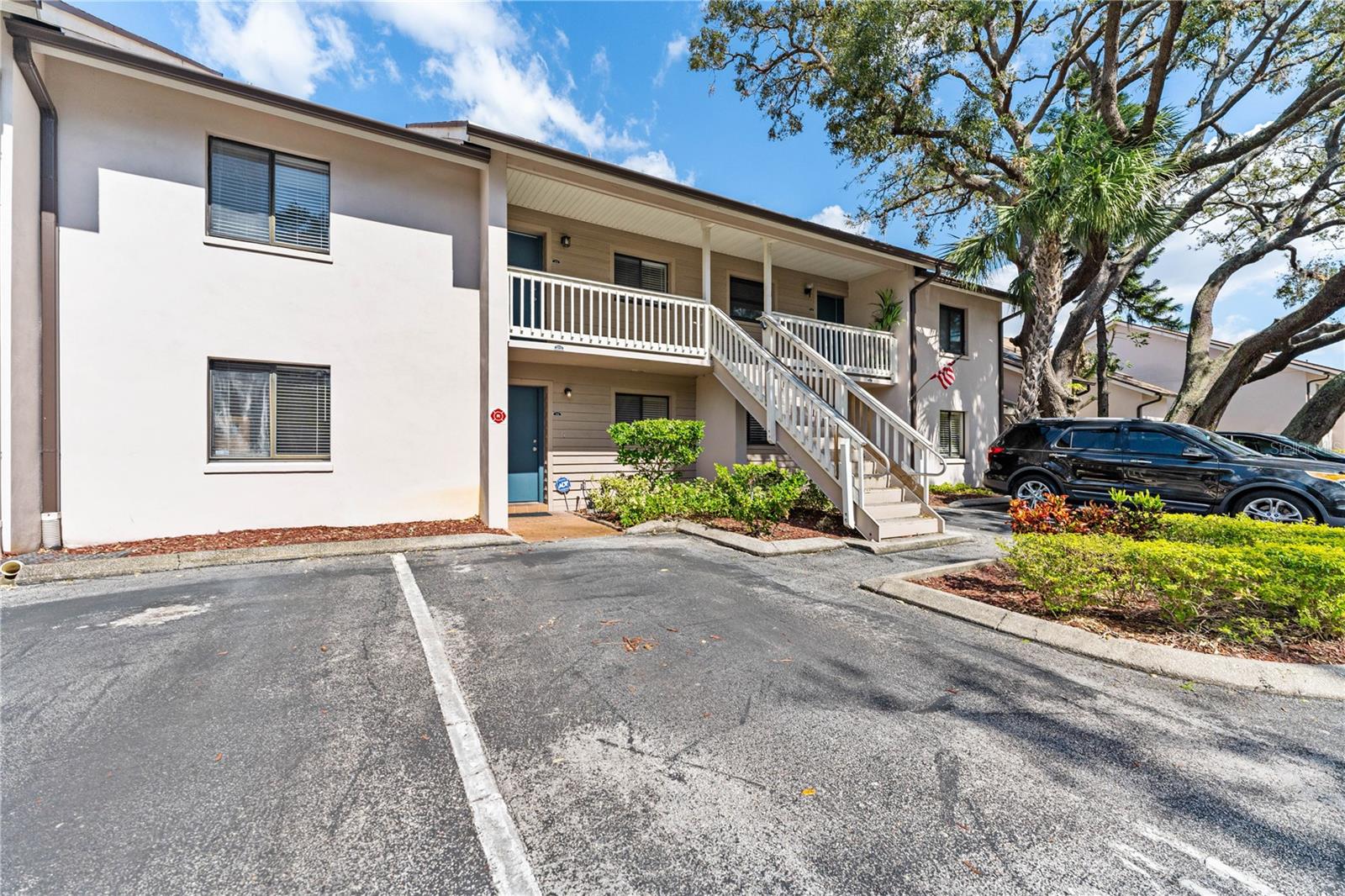 3713 CHAMPAGNE DR #115, TAMPA, FL, 33618