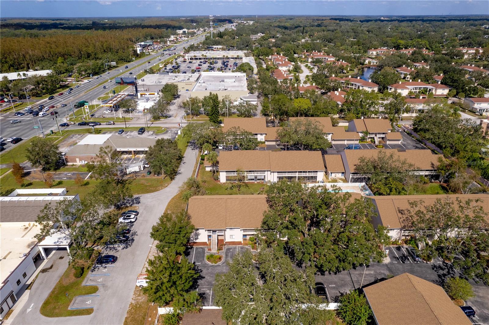 3713 CHAMPAGNE DR #115, TAMPA, FL, 33618