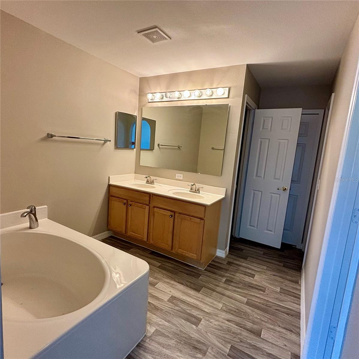 115 ROYALTY CIR, SANFORD, FL, 32771
