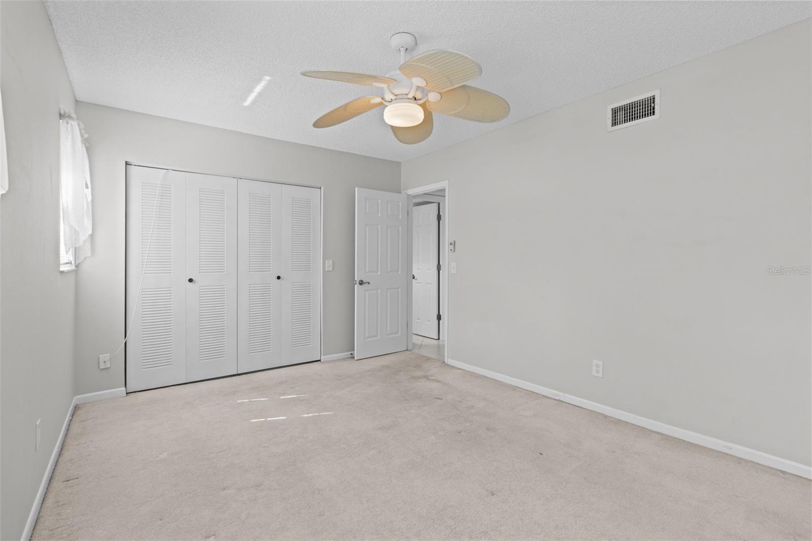 1750 BELLEAIR FOREST DR #B5, BELLEAIR, FL, 33756