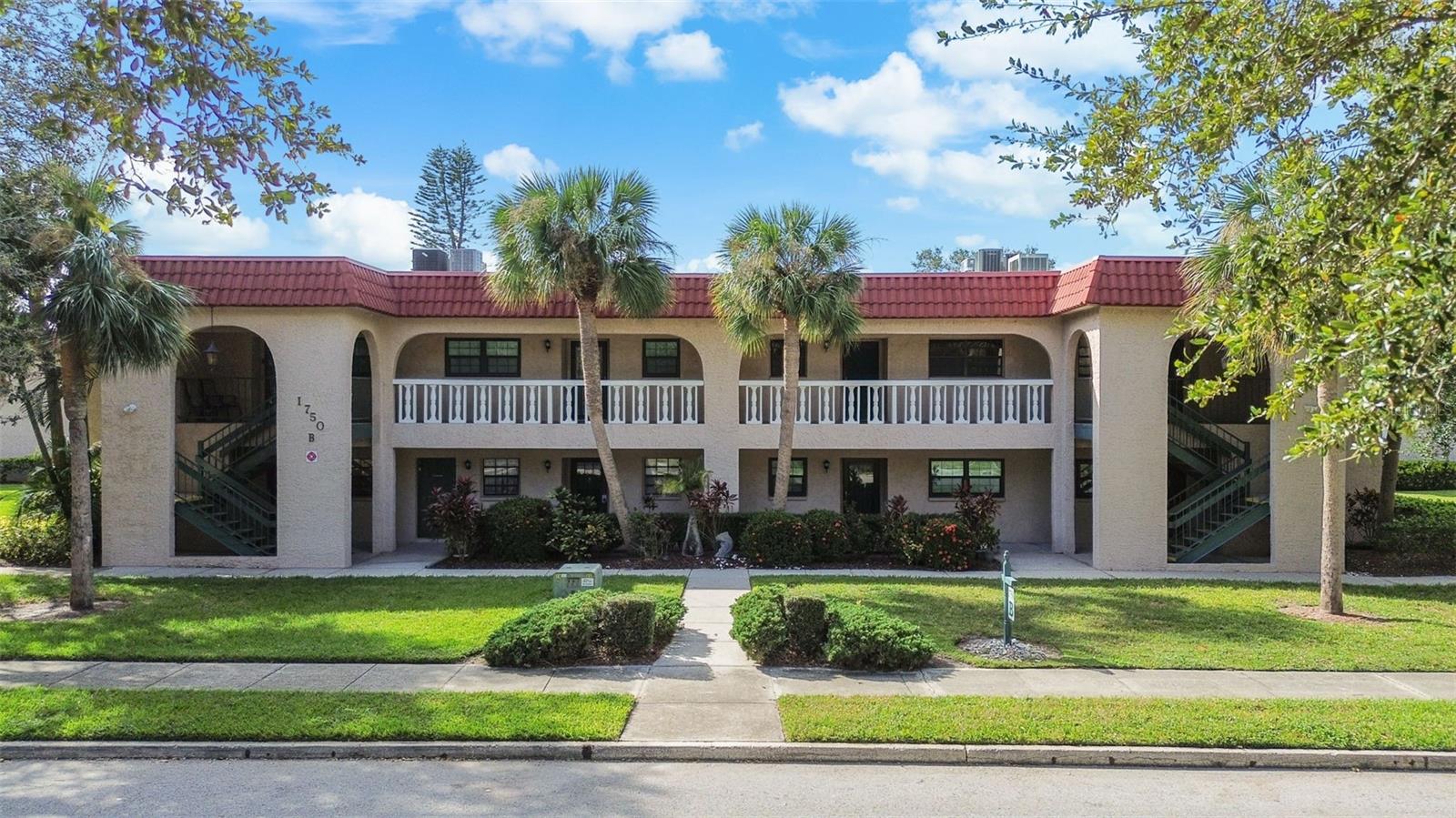 1750 BELLEAIR FOREST DR #B5, BELLEAIR, FL, 33756