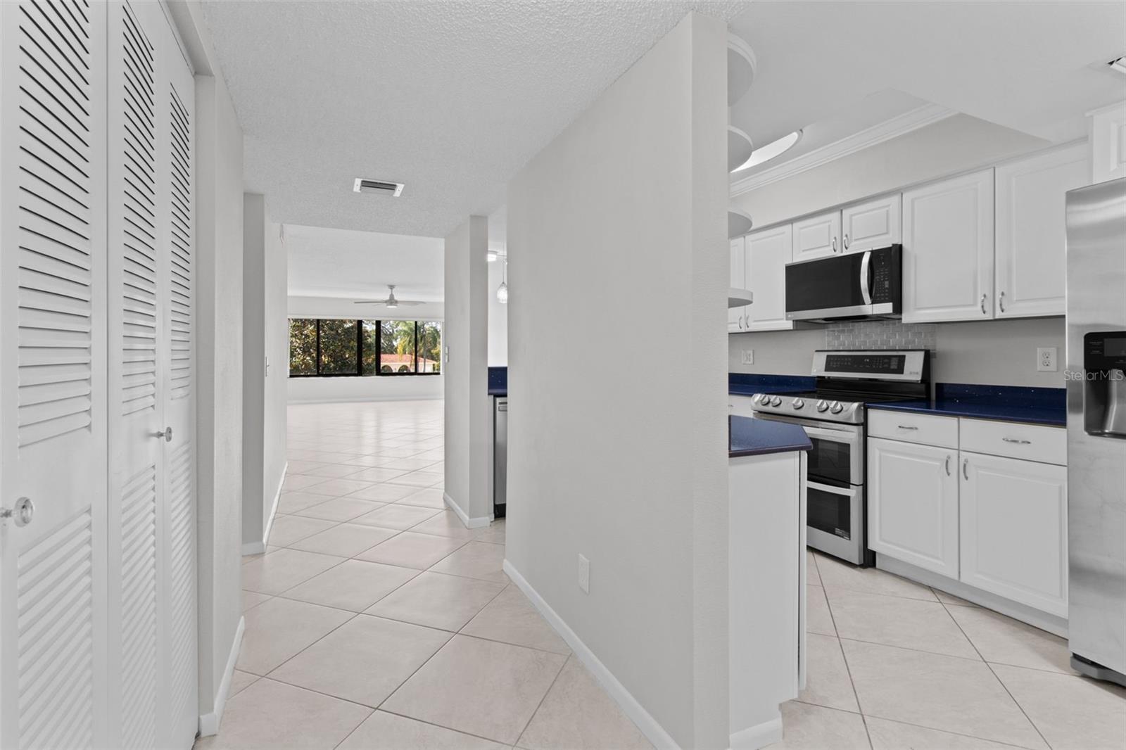 1750 BELLEAIR FOREST DR #B5, BELLEAIR, FL, 33756