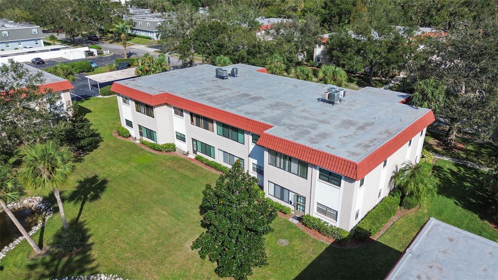 1750 BELLEAIR FOREST DR #B5, BELLEAIR, FL, 33756