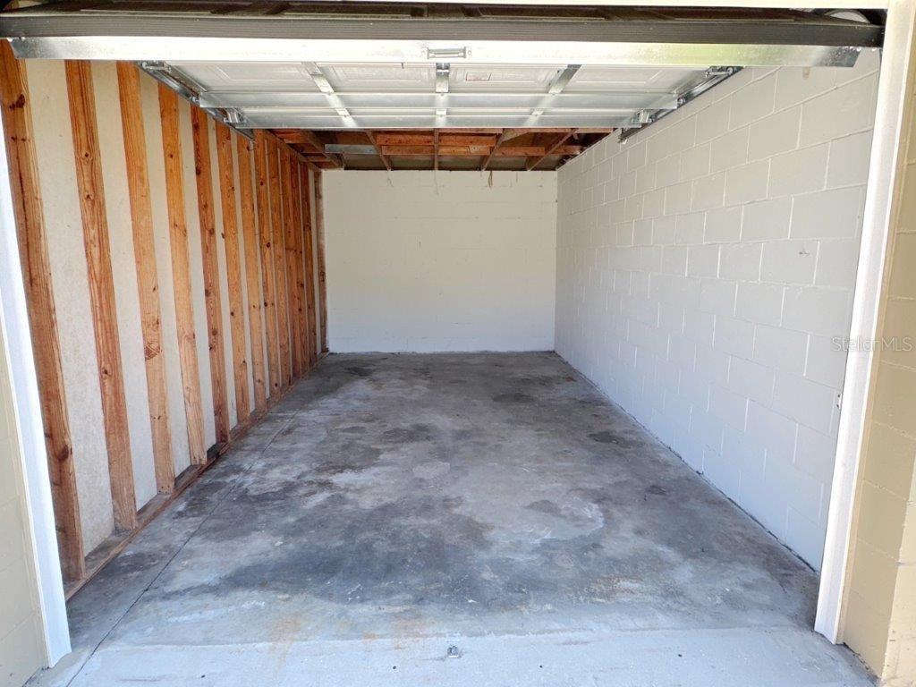 110 ANGELES RD, DEBARY, FL, 32713