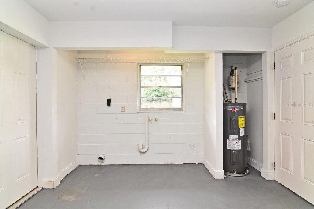 110 ANGELES RD, DEBARY, FL, 32713