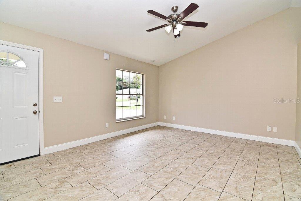 110 ANGELES RD, DEBARY, FL, 32713