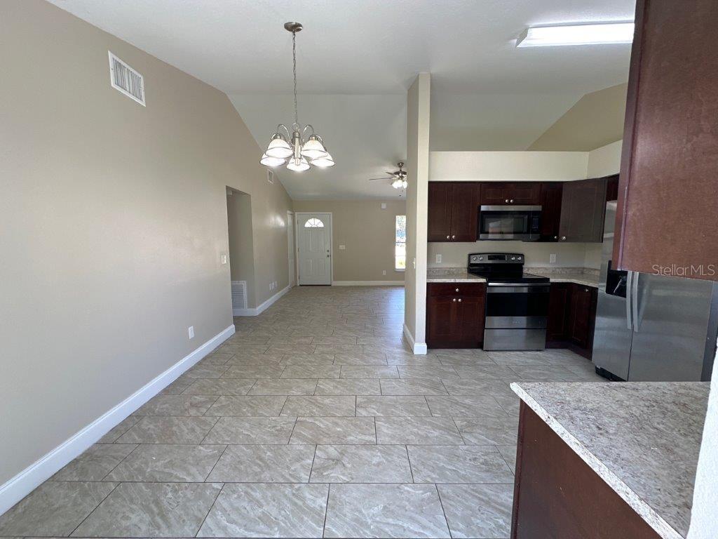 110 ANGELES RD, DEBARY, FL, 32713