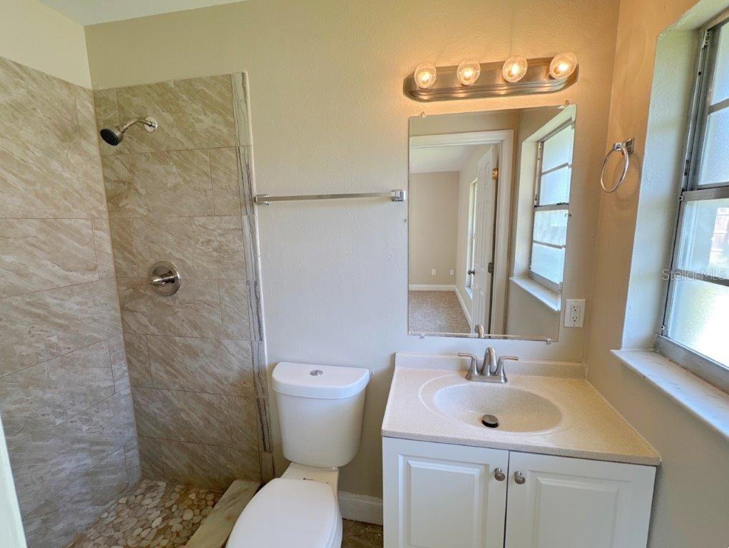 110 ANGELES RD, DEBARY, FL, 32713