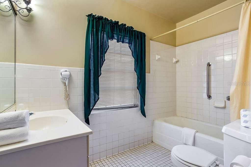 108 ROYAL PALM AVE, CLEWISTON, FL, 33440