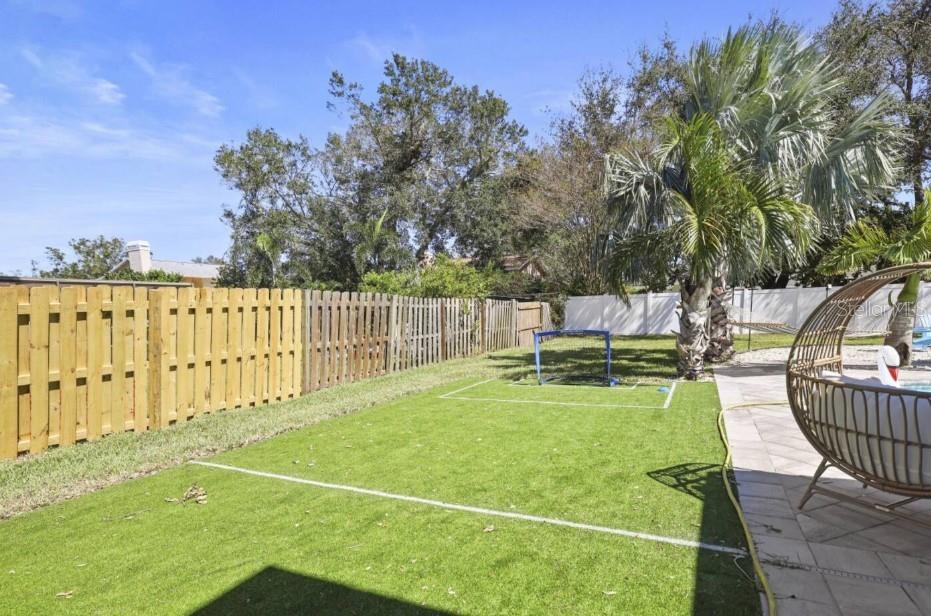 10075 W BAY ST, SEMINOLE, FL, 33776