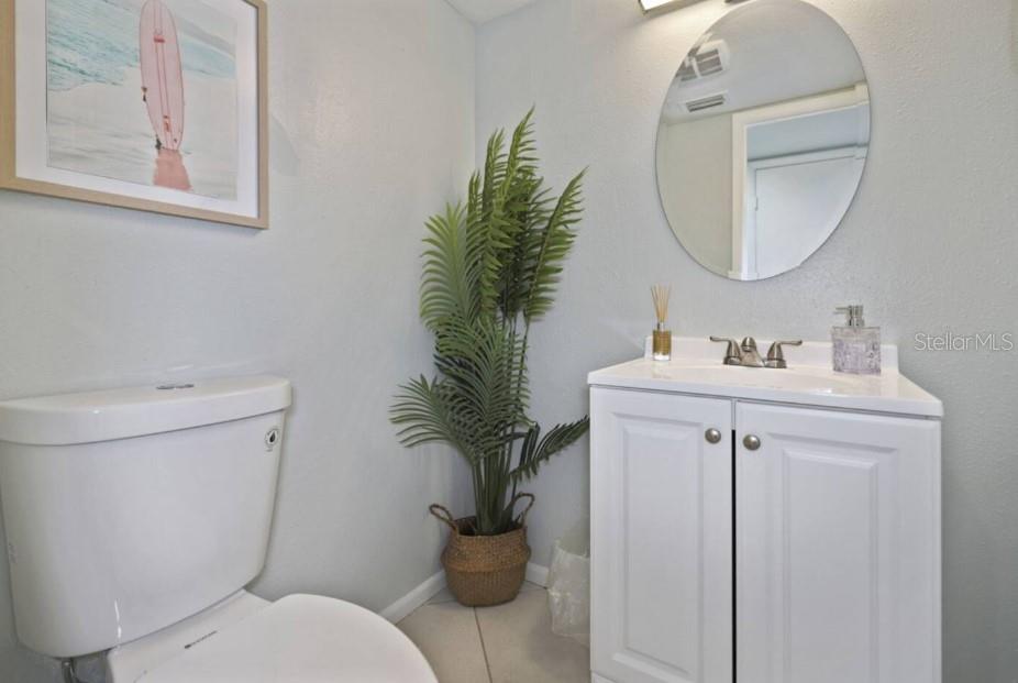 10075 W BAY ST, SEMINOLE, FL, 33776