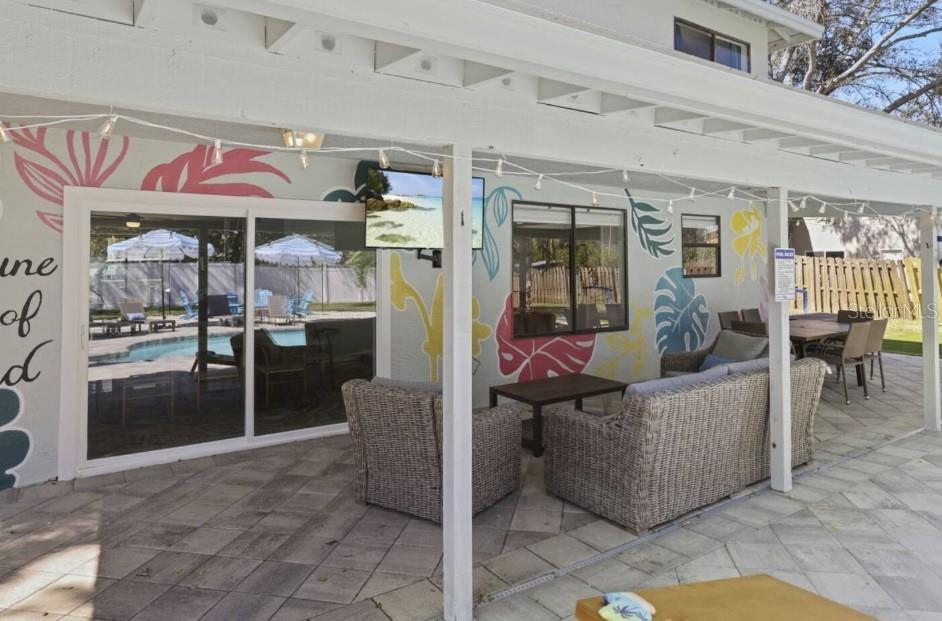 10075 W BAY ST, SEMINOLE, FL, 33776