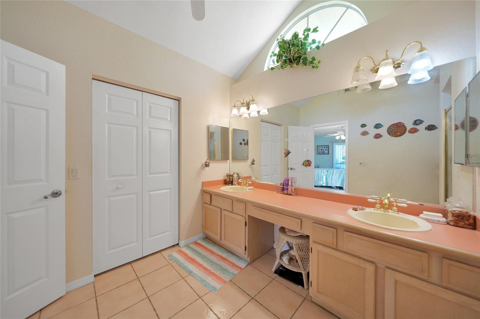 18404 LAKE WORTH BLVD, PORT CHARLOTTE, FL, 33948