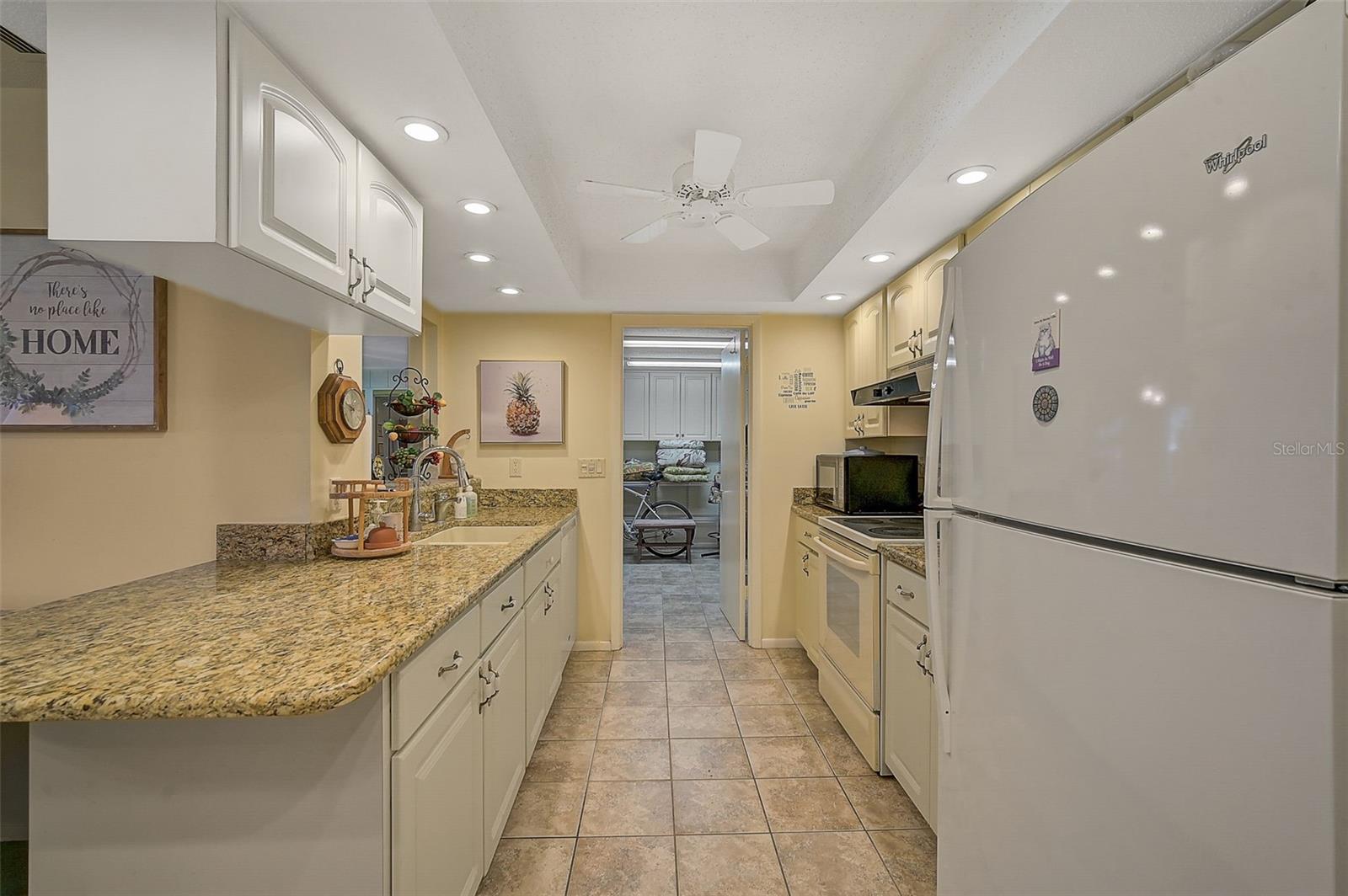 1402 GRAND BLVD #240, SARASOTA, FL, 34232