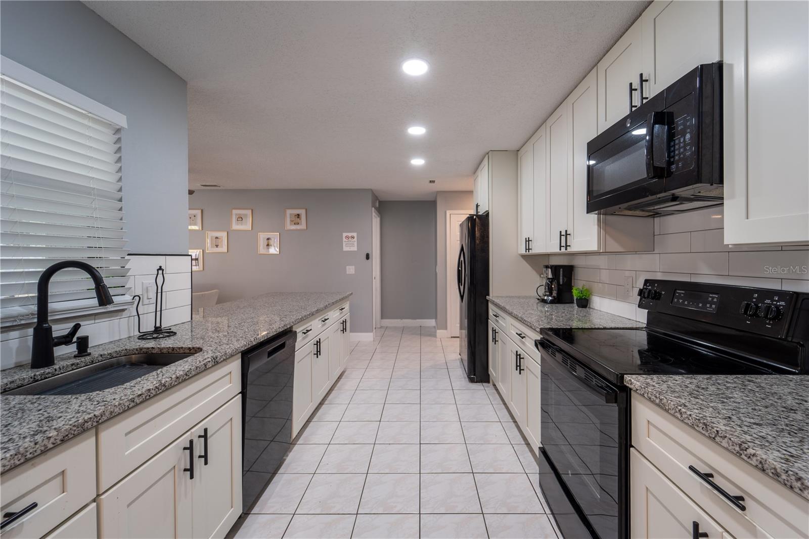 1020 HANFORD DR, DELTONA, FL, 32738