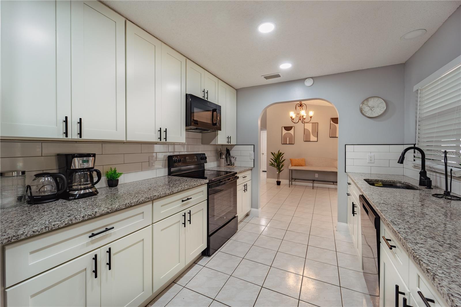 1020 HANFORD DR, DELTONA, FL, 32738