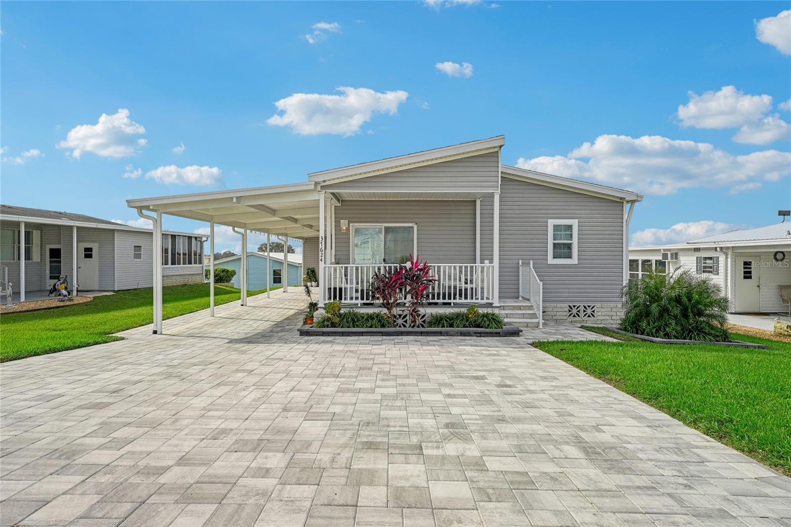 37624 LANDIS AVE, ZEPHYRHILLS, FL, 33541