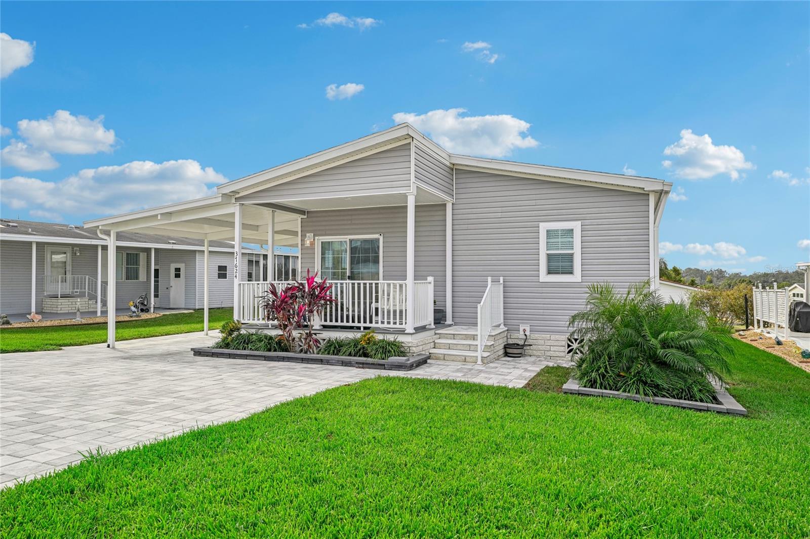 37624 LANDIS AVE, ZEPHYRHILLS, FL, 33541