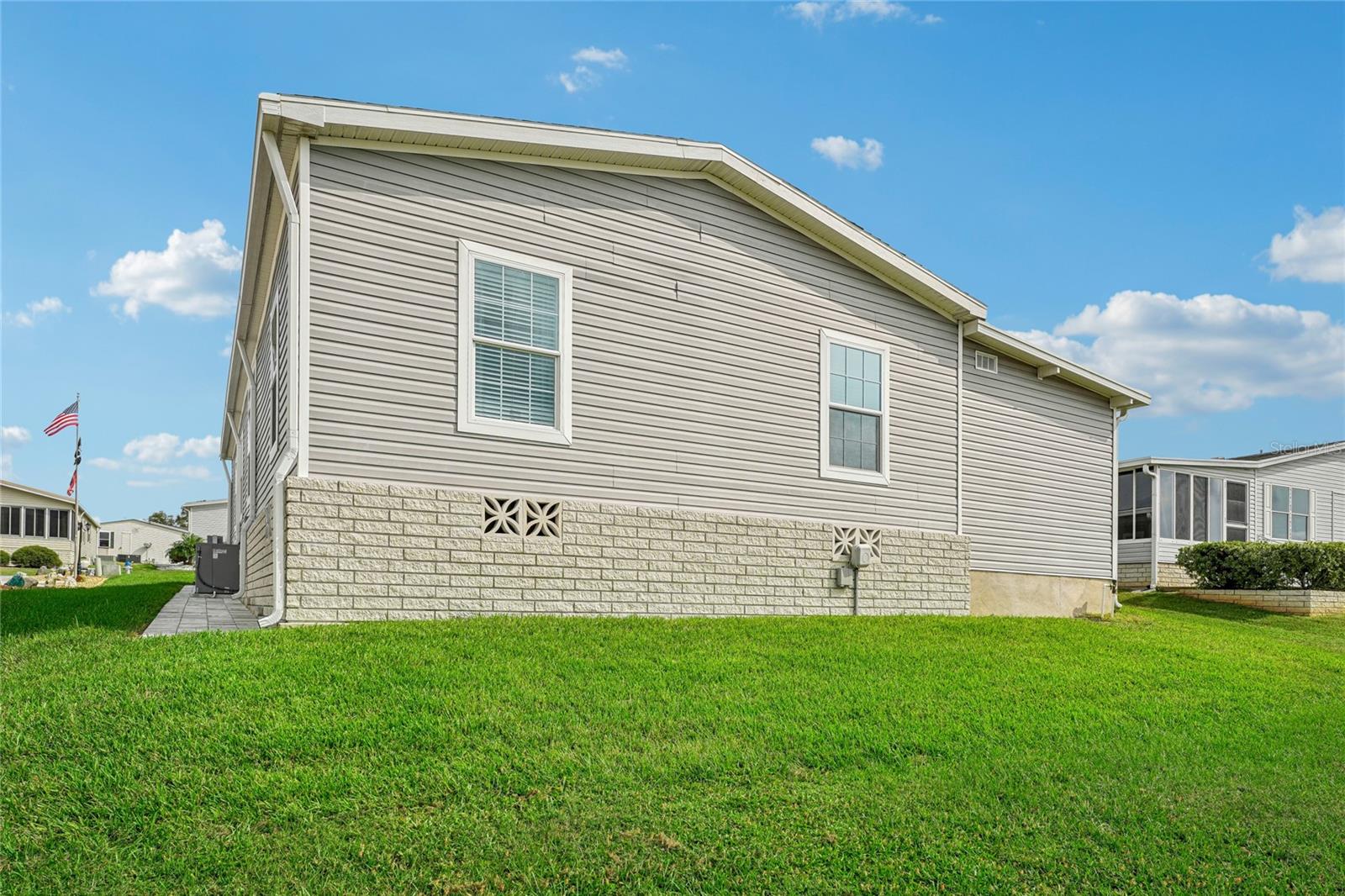 37624 LANDIS AVE, ZEPHYRHILLS, FL, 33541