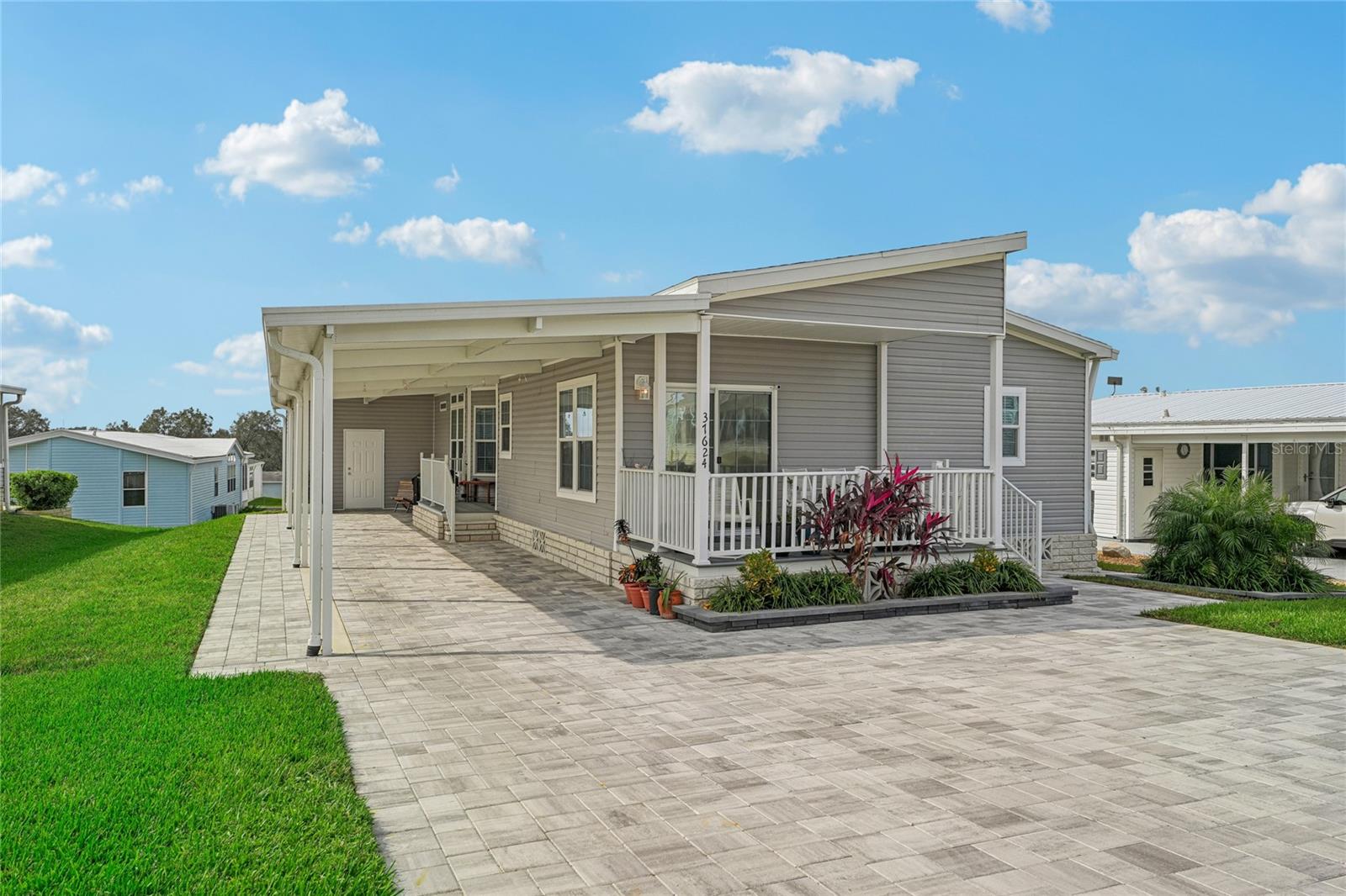37624 LANDIS AVE, ZEPHYRHILLS, FL, 33541