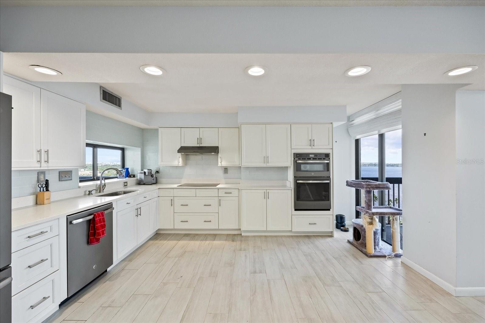 2413 BAYSHORE BLVD #1401, TAMPA, FL, 33629