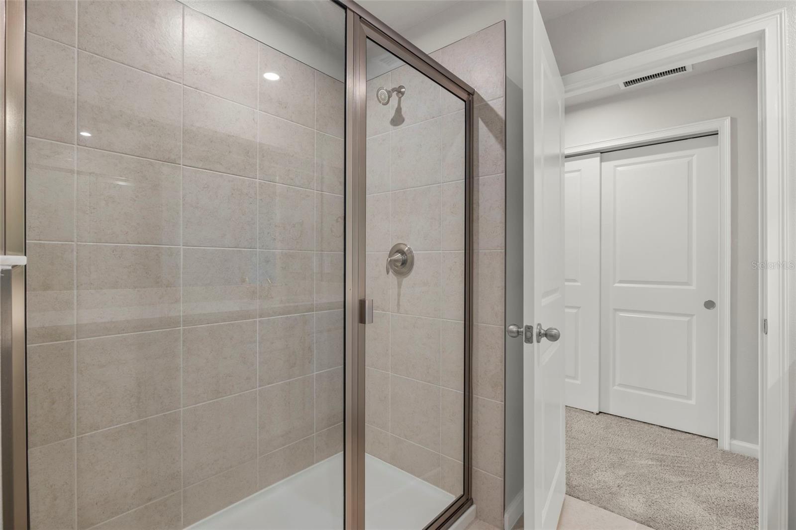 5620 BROOKLET WOODS DR, WESLEY CHAPEL, FL, 33545