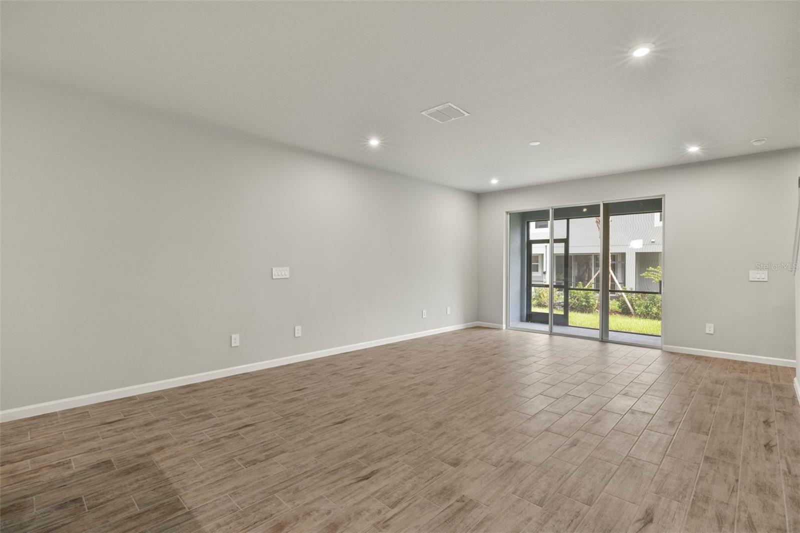 5620 BROOKLET WOODS DR, WESLEY CHAPEL, FL, 33545