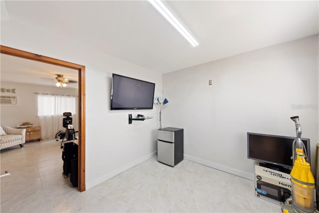 17601 1ST ST E, REDINGTON SHORES, FL, 33708