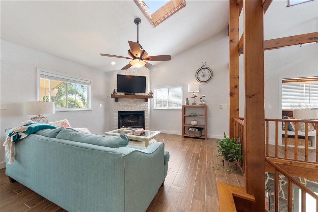 17601 1ST ST E, REDINGTON SHORES, FL, 33708