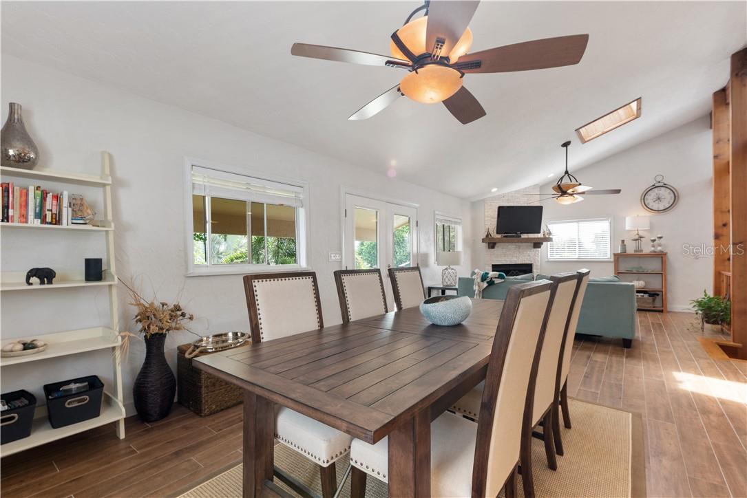 17601 1ST ST E, REDINGTON SHORES, FL, 33708