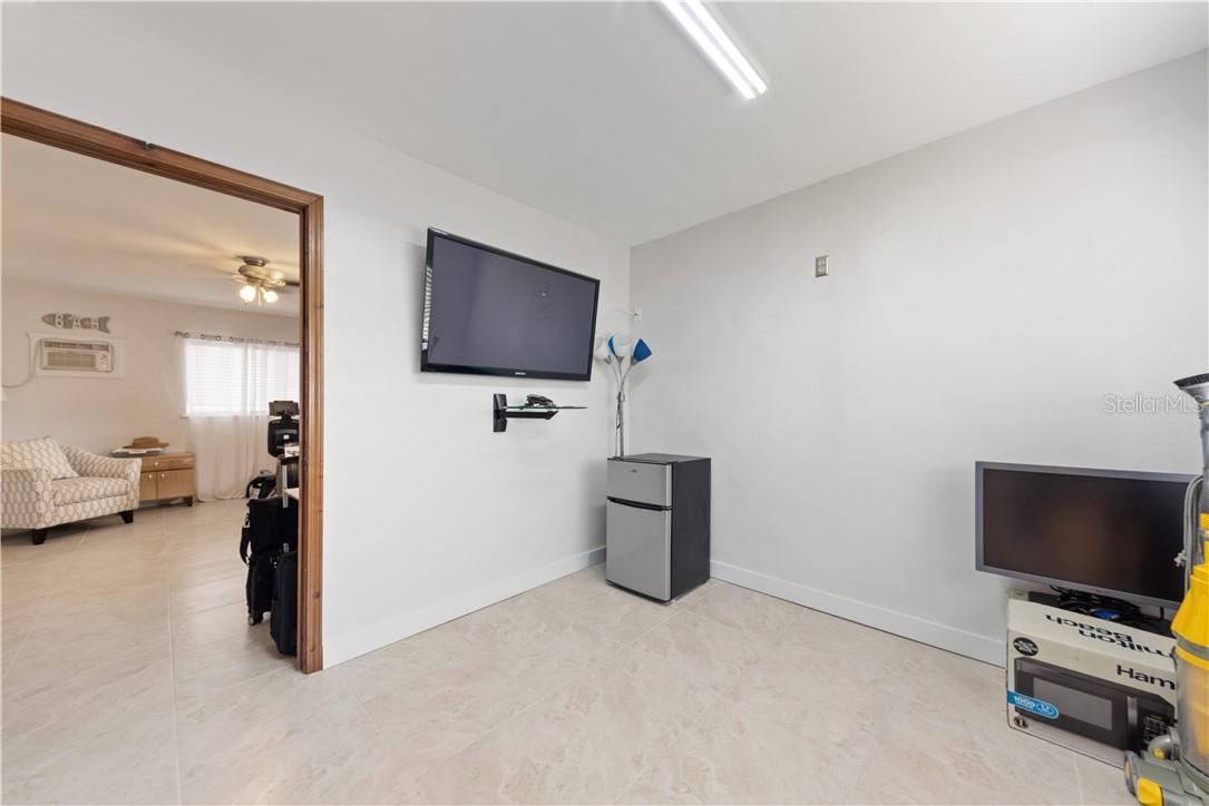 17601 1ST ST E, REDINGTON SHORES, FL, 33708