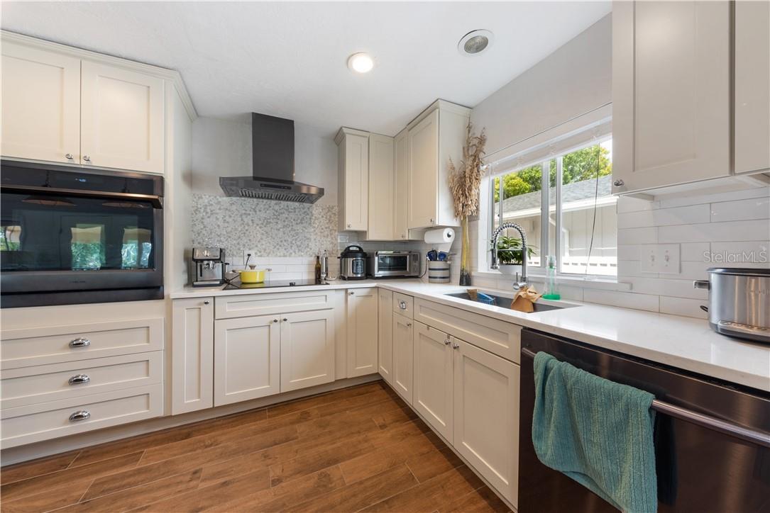 17601 1ST ST E, REDINGTON SHORES, FL, 33708