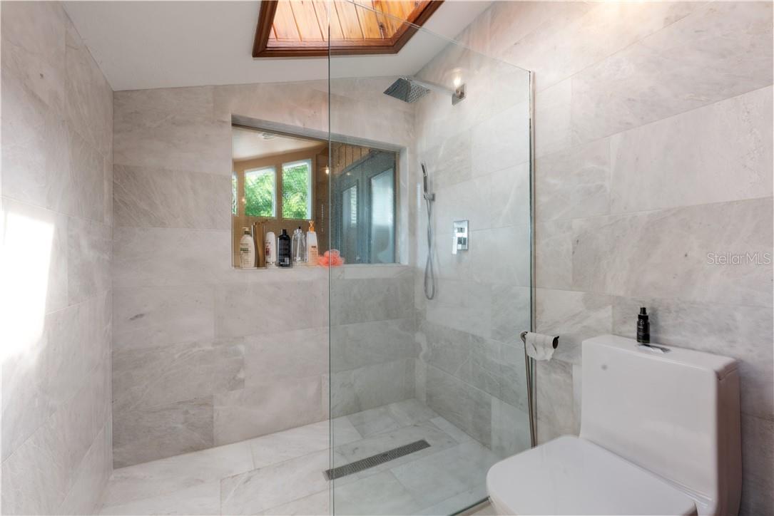 17601 1ST ST E, REDINGTON SHORES, FL, 33708