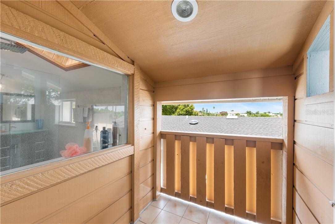 17601 1ST ST E, REDINGTON SHORES, FL, 33708