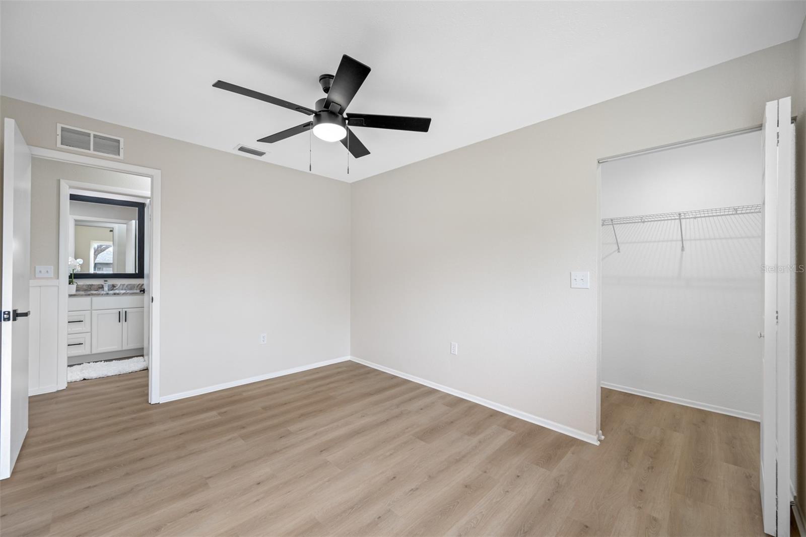 1614 E GROVELEAF AVE, PALM HARBOR, FL, 34683