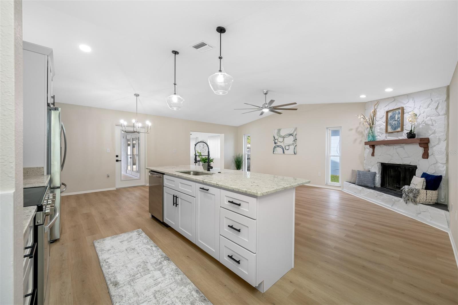 1614 E GROVELEAF AVE, PALM HARBOR, FL, 34683