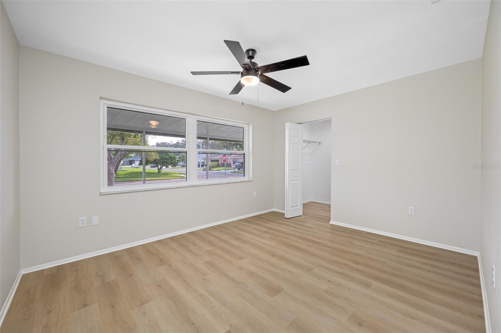 1614 E GROVELEAF AVE, PALM HARBOR, FL, 34683