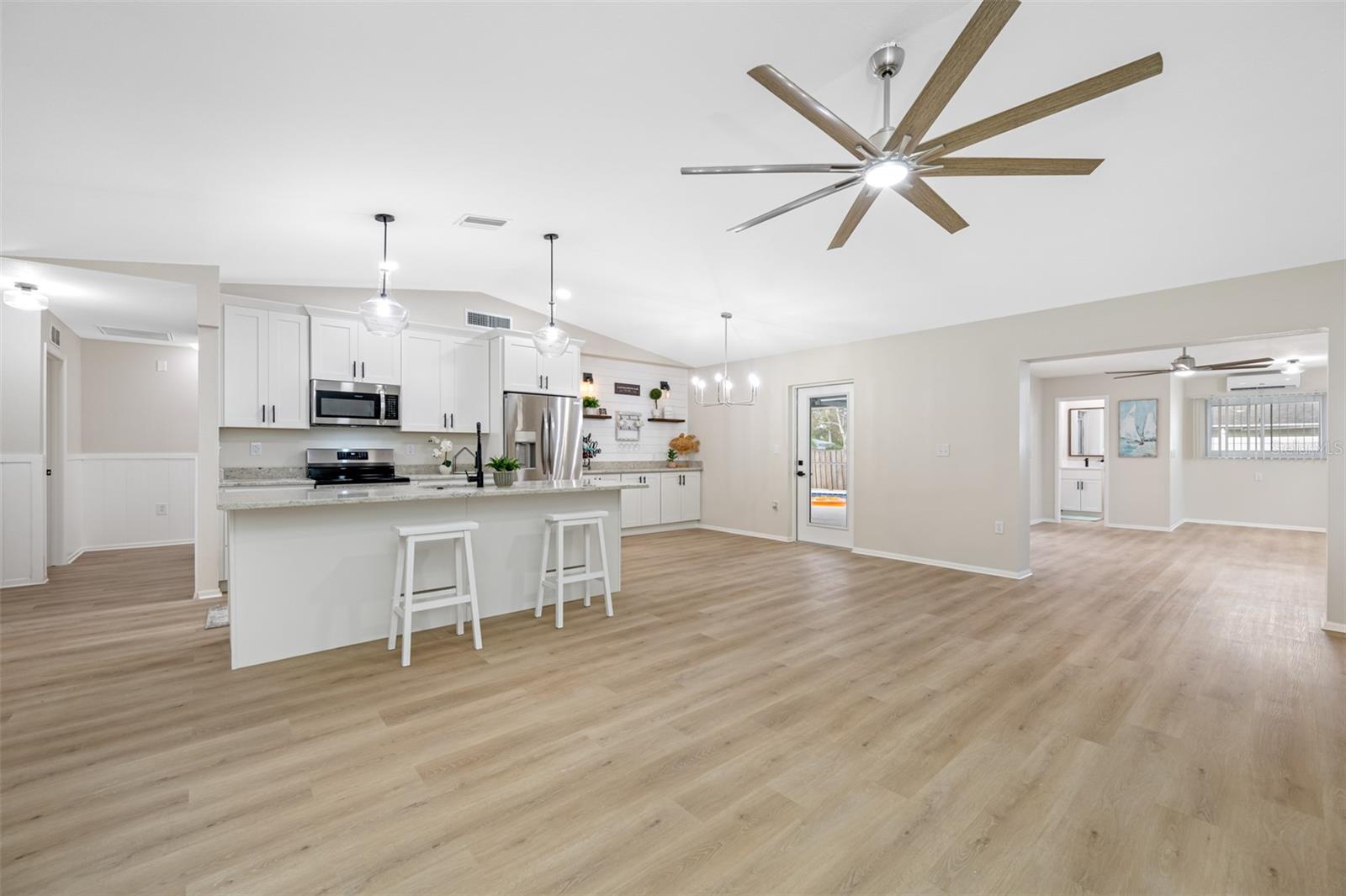 1614 E GROVELEAF AVE, PALM HARBOR, FL, 34683