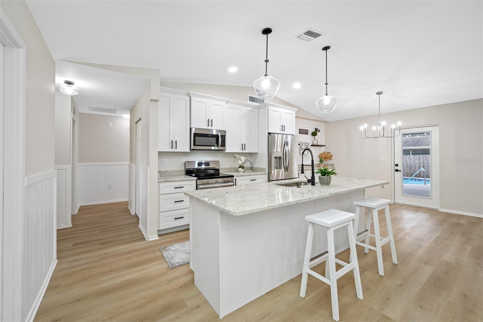 1614 E GROVELEAF AVE, PALM HARBOR, FL, 34683