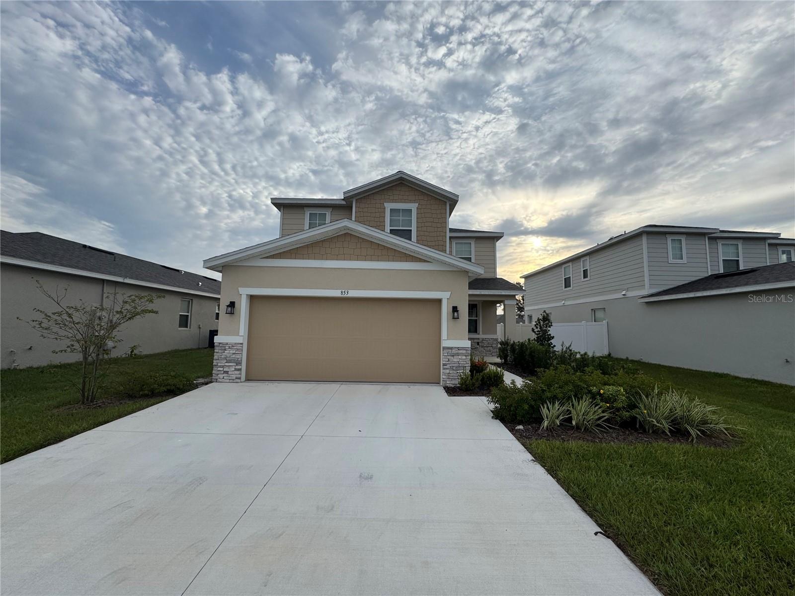 853 BLUE CREEK DR, HAINES CITY, FL, 33844