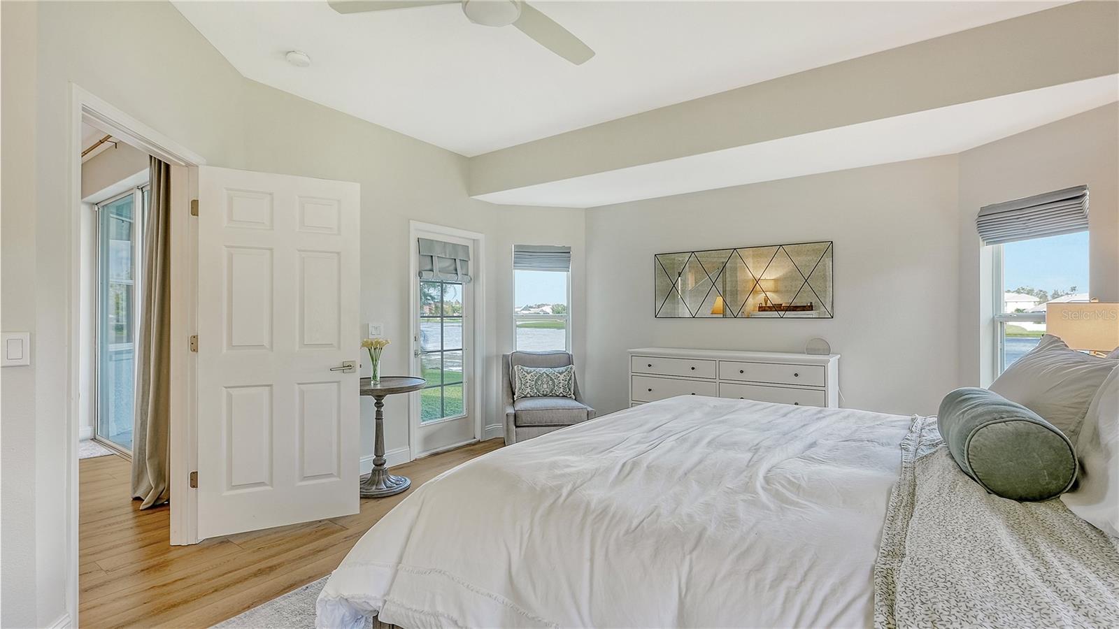 5011 60TH DR E, BRADENTON, FL, 34203