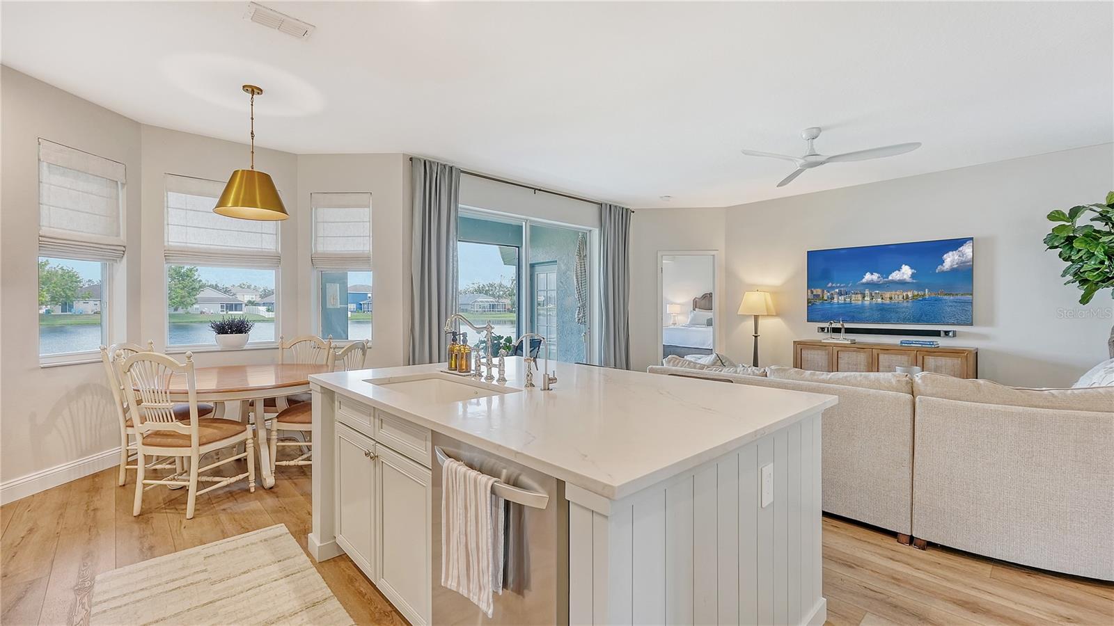 5011 60TH DR E, BRADENTON, FL, 34203