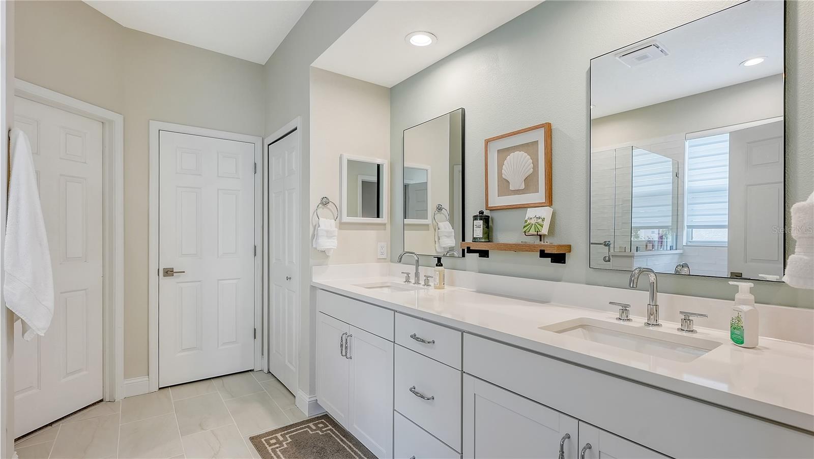 5011 60TH DR E, BRADENTON, FL, 34203